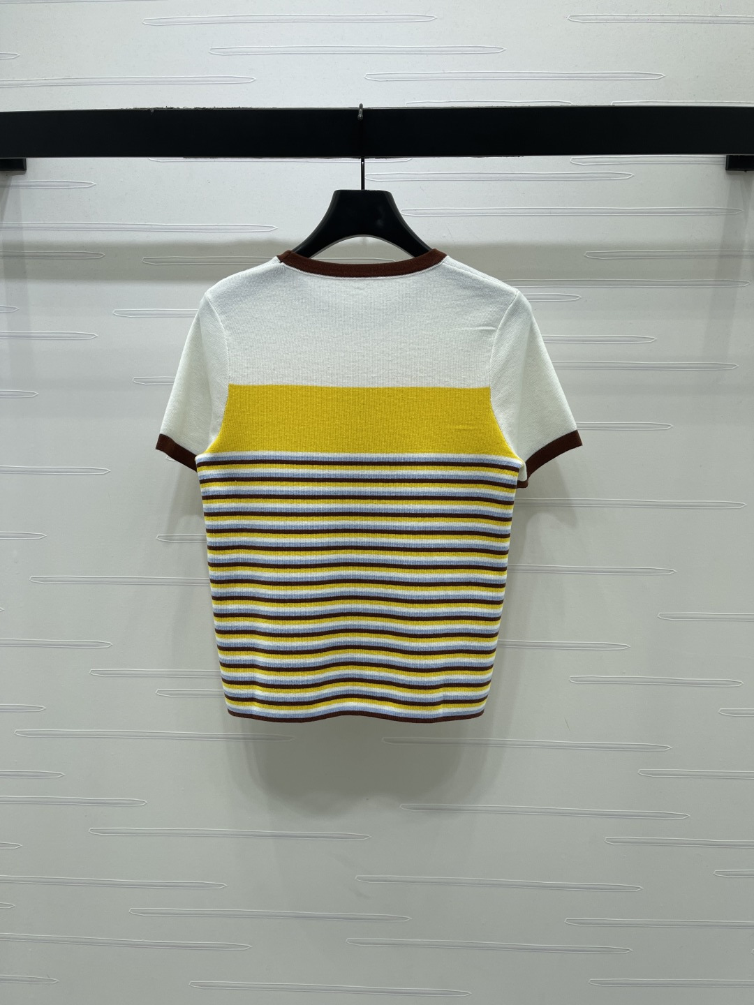 Women's short sleeves